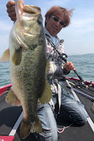 Lake Biwa Bass Fishing Guide Page for Overseas Travelers