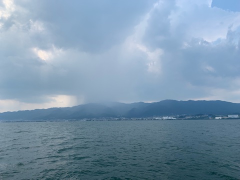 7月31日琵琶湖ガイドはジャスターシャッドの弱チューンのコアユブルーに救われました。